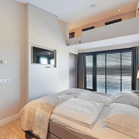 Modern Panorama - 4p - Glazen Serre, Waterzicht & Comfort - 36 *