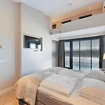 Modern Panorama - 4p - Glazen Serre, Waterzicht & Comfort - 36 *