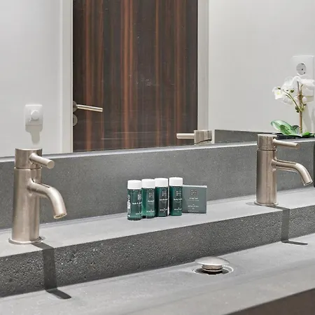 Modern Panorama - 4p - Glazen Serre, Waterzicht & Comfort - 36