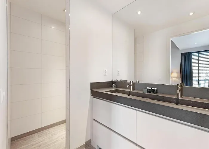 Modern Panorama - 4p - Glazen Serre, Waterzicht & Comfort - 36